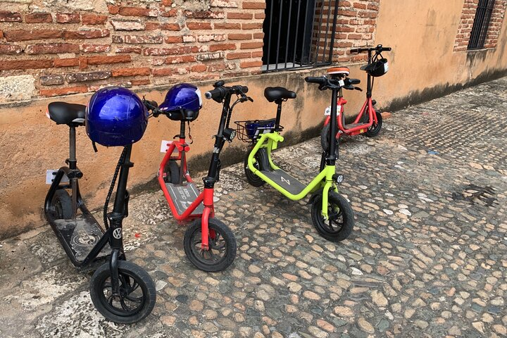 JR-Luxury-Electric-Scooters