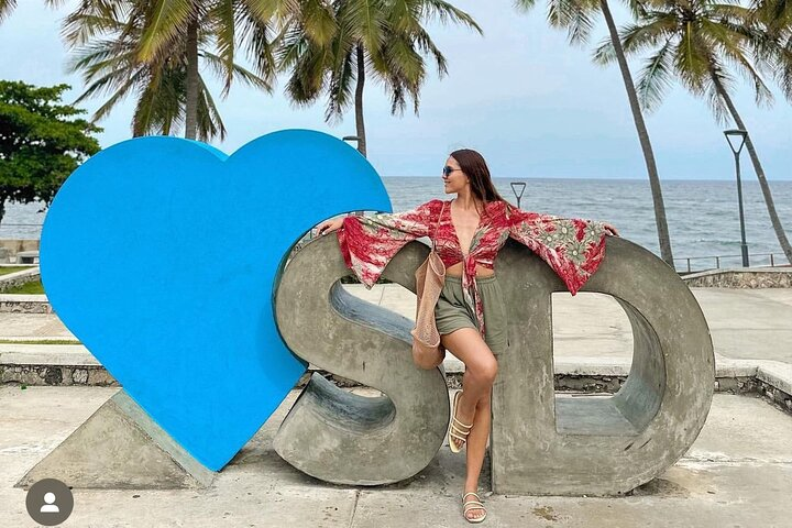 Jr-Luxury-Attraction